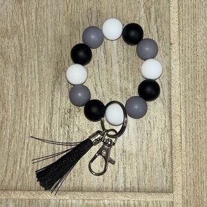 Black and White Silicon Beaded Keychain